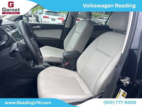 Used 2018 Volkswagen Tiguan SE AWD/4WD image 10