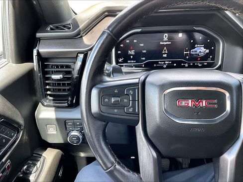 Used 2022 GMC Sierra 1500 AT4 w/ AT4 Premium Package AWD/4WD image 20