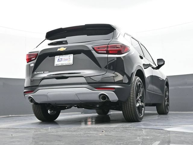 New 2026 Chevrolet Blazer LT w/ Convenience Package AWD/4WD image 38