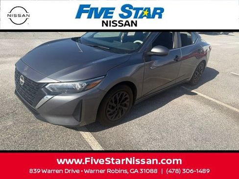 Used 2025 Nissan Sentra S FWD image 19