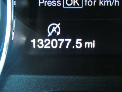 Used 2017 Ford F150 Lariat AWD/4WD image 37