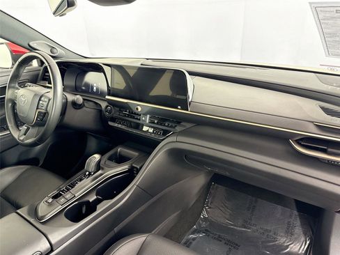Certified 2023 Toyota Crown AWD/4WD image 45