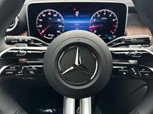 New 2025 Mercedes-Benz GLC 300 4MATIC image 28