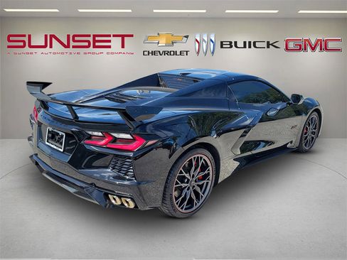 Certified 2023 Chevrolet Corvette Stingray Premium Conv w/ Z51 Performance Package RWD image 4