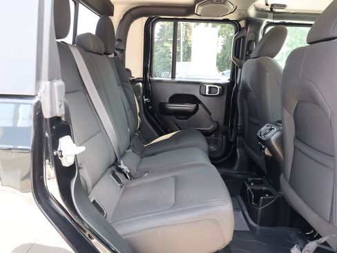 Used 2021 Jeep Gladiator Sport AWD/4WD image 30