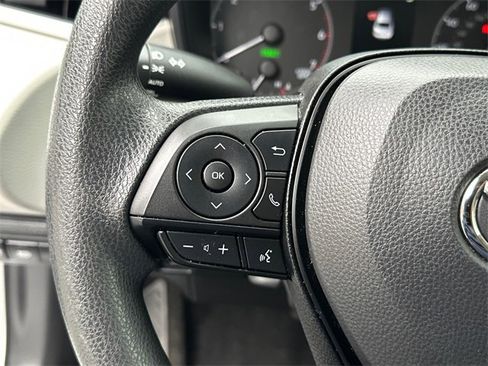 Certified 2025 Toyota Corolla LE image 21