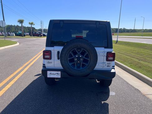 New 2026 Jeep Wrangler Unlimited Sport AWD/4WD image 9
