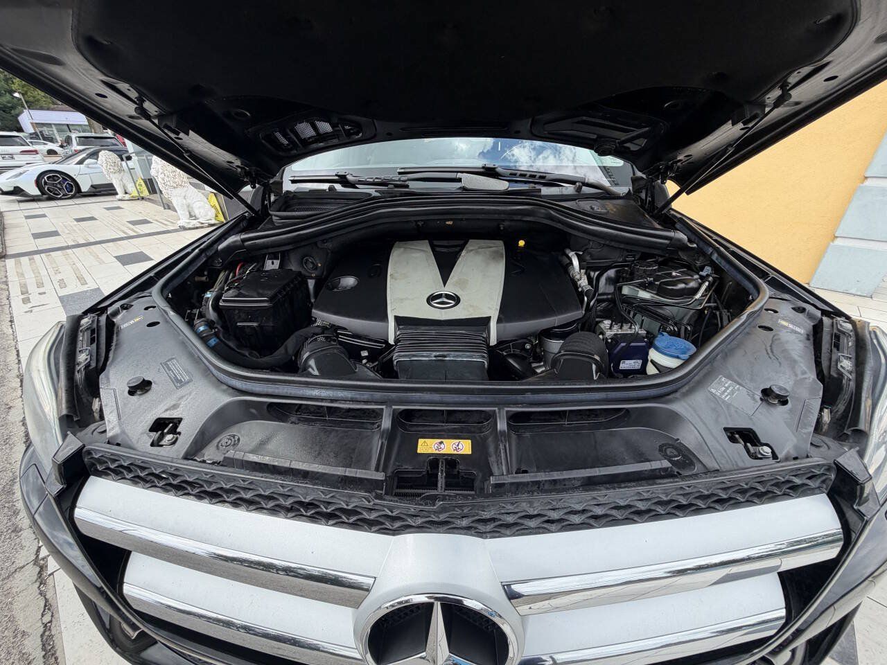 Used 2013 Mercedes-Benz GL 320 BlueTEC 4MATIC image 10