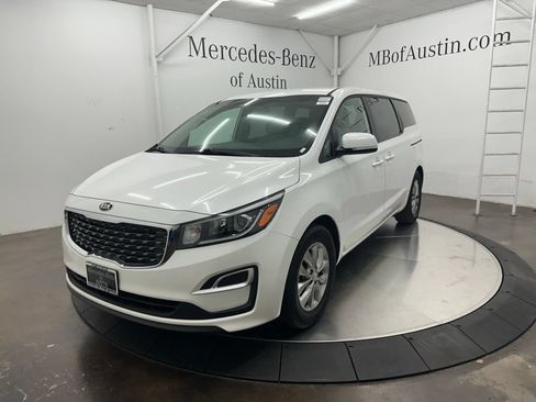 Used 2020 Kia Sedona LX FWD image 3