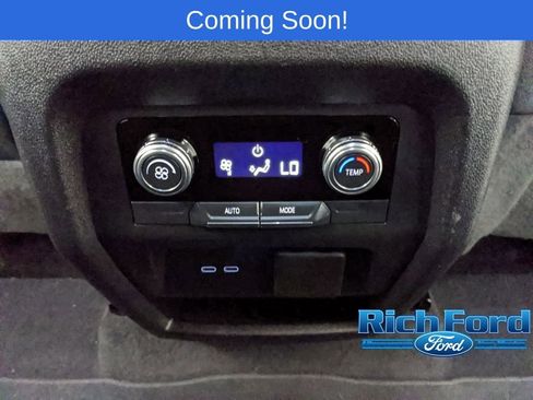 Used 2024 GMC Acadia Elevation AWD/4WD image 12