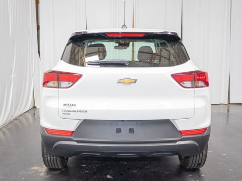 Used 2023 Chevrolet TrailBlazer LS image 3