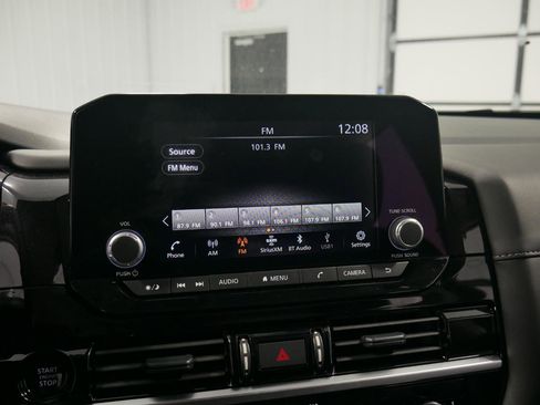 New 2025 Nissan Pathfinder SV w/ Cargo Package image 22