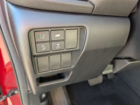 Used 2018 Honda CR-V Touring image 26