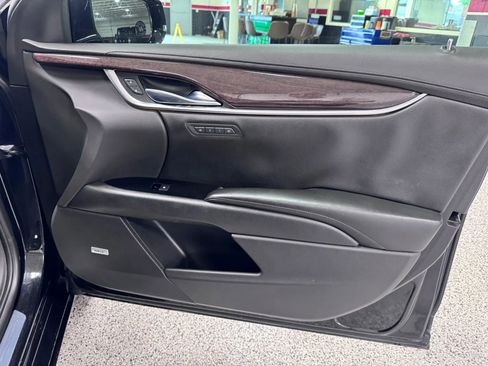 Used 2015 Cadillac XTS Premium AWD/4WD image 43