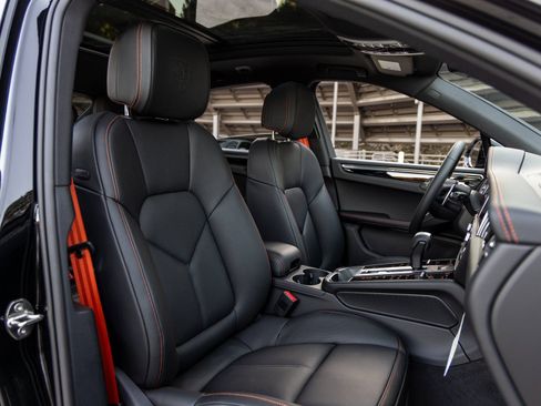 New 2026 Porsche Macan AWD/4WD image 51