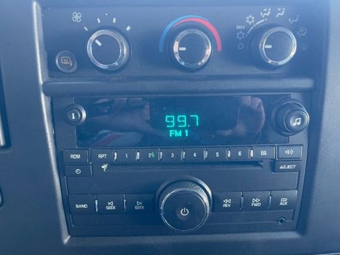 Used 2014 Chevrolet Express 3500 LT w/ LT Preferred Equipment Group RWD image 11