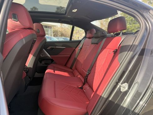 Certified 2025 BMW 530i w/ Premium Package image 13