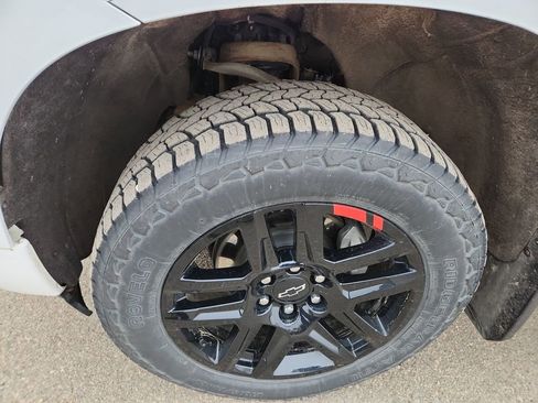 Certified 2024 Chevrolet Silverado 1500 RST w/ Redline Edition AWD/4WD image 53