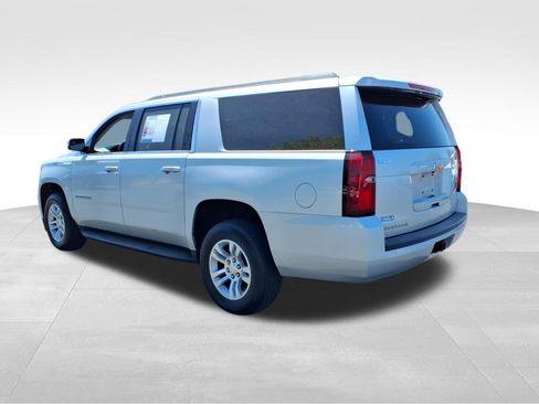 Used 2019 Chevrolet Suburban LS RWD image 23