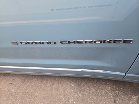 New 2026 Jeep Grand Cherokee L Limited image 2