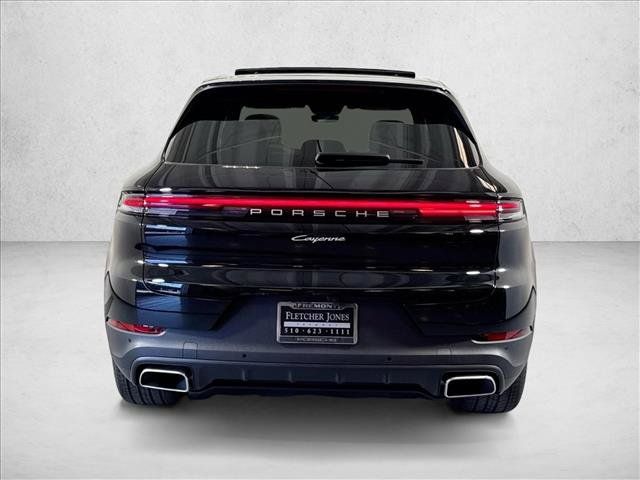 Used 2026 Porsche Cayenne AWD/4WD image 10