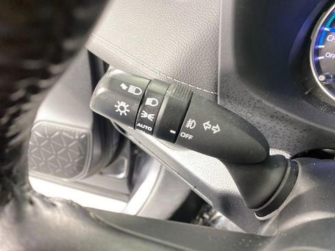 Certified 2021 Toyota RAV4 XLE Premium image 18