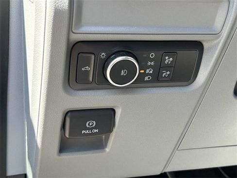 Certified 2021 Ford F150 XLT image 30