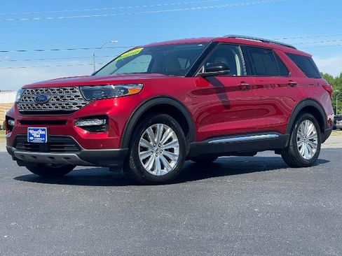 Certified 2022 Ford Explorer Limited w/ Equipment Group 301A RWD image 4