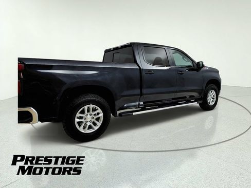 Used 2024 Chevrolet Silverado 1500 LT w/ Z71 Off-Road Package AWD/4WD image 8