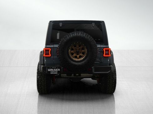 Used 2024 Jeep Wrangler Willys image 4