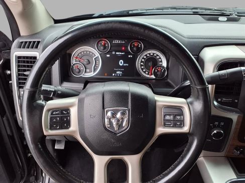 Used 2018 RAM 2500 Laramie image 12