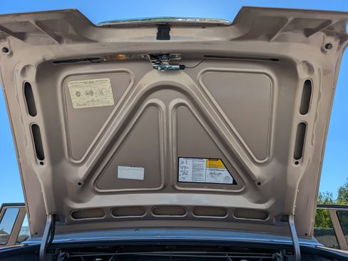 Used 1990 Cadillac Brougham image 95