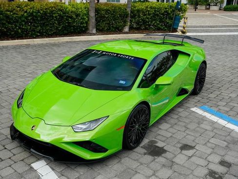 Used 2021 Lamborghini Huracan EVO RWD image 10