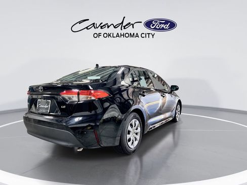 Used 2024 Toyota Corolla LE FWD image 8