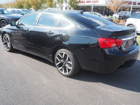 Used 2017 Chevrolet Impala LT image 7