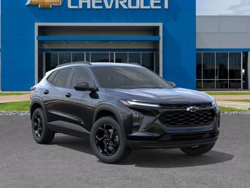 New 2026 Chevrolet Trax LT w/ Driver Confidence Package FWD image 7
