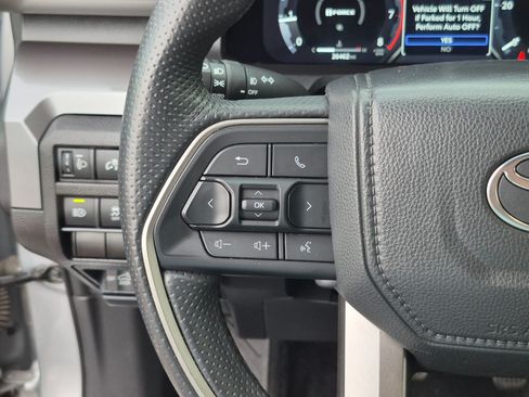 Used 2025 Toyota Tacoma TRD Off-Road AWD/4WD image 19