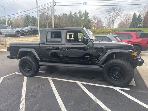 Used 2021 Jeep Gladiator Overland image 7