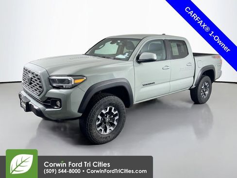 Used 2023 Toyota Tacoma TRD Off-Road w/ Black Out Package (TMS) image 5