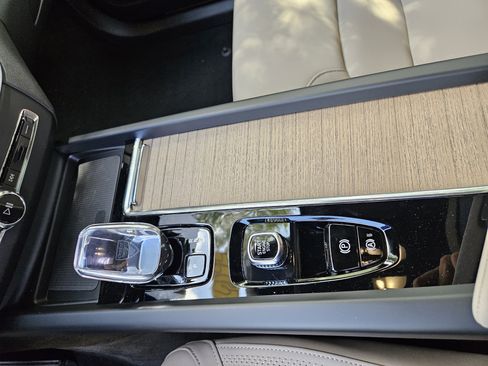 New 2026 Volvo XC60 B5 Core w/ Protection Package image 29