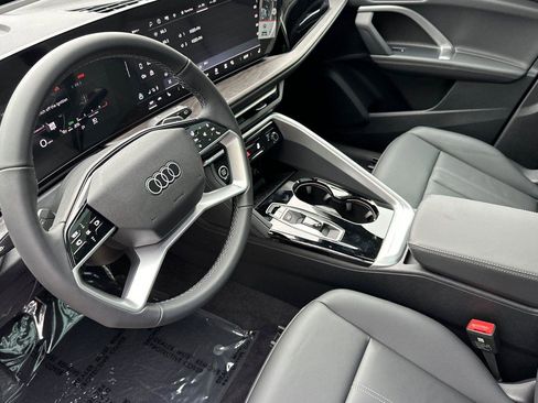 New 2025 Audi Q5 Premium image 9