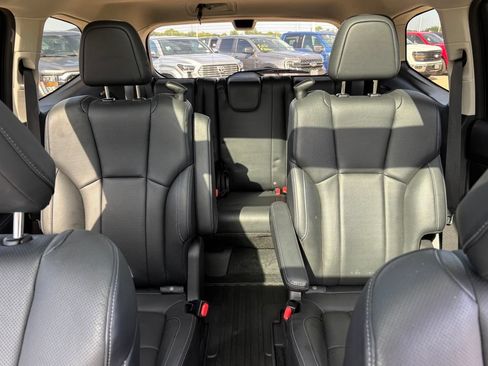 Used 2023 Subaru Ascent Touring AWD/4WD image 17