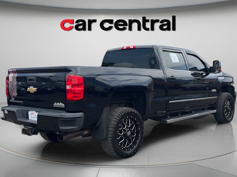 Used 2019 Chevrolet Silverado 2500 High Country w/ Duramax Plus Package AWD/4WD image 6