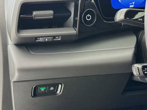 New 2026 Porsche Macan Electric image 14