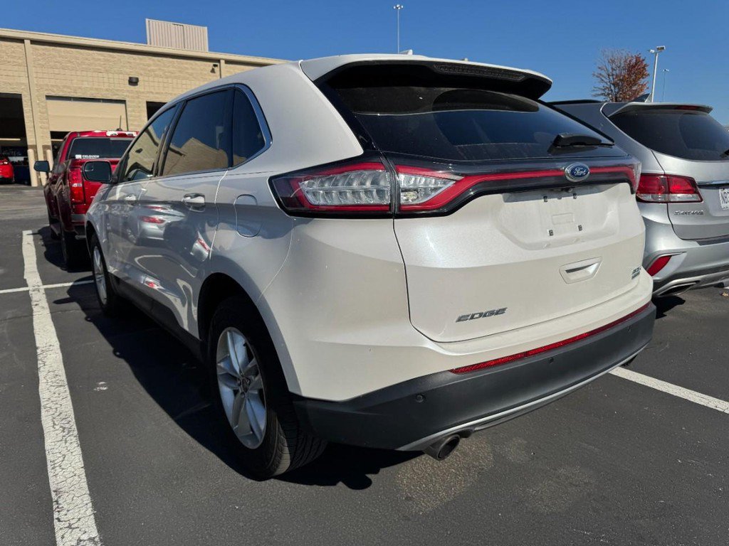 Used 2016 Ford Edge SEL w/ Equipment Group 201A FWD image 4