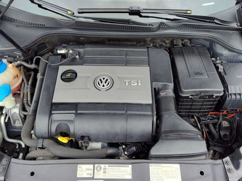 Used 2012 Volkswagen Golf 4-Door AWD/4WD image 19