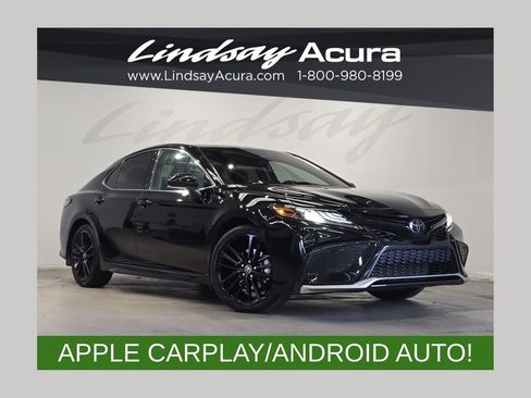 Used 2023 Toyota Camry XSE FWD image 1