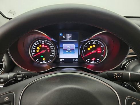 Used 2016 Mercedes-Benz GLC 300 image 9