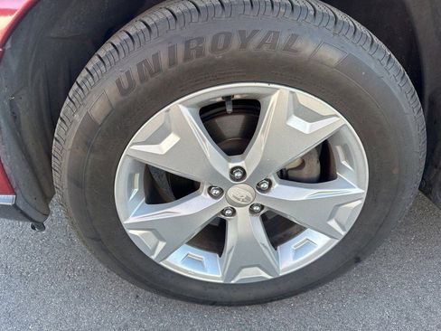 Used 2015 Subaru Forester 2.5i Premium w/ Popular Package #2 image 9