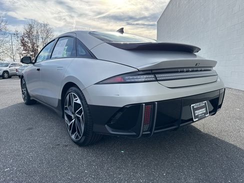 Used 2025 Hyundai Ioniq 6 Limited image 5